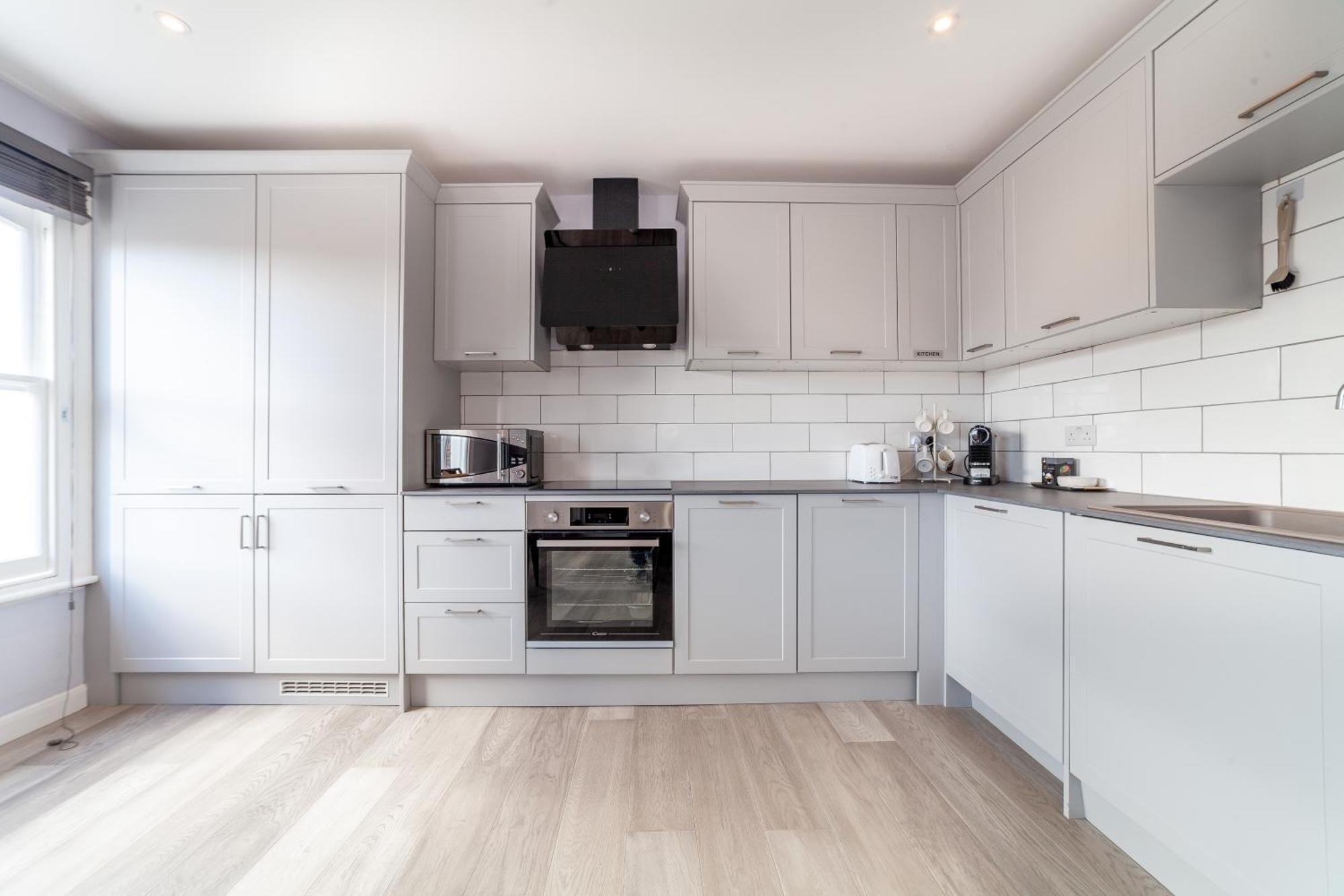 Apartment Charming New 1br Flat Wterrace, Shepherd's Bush