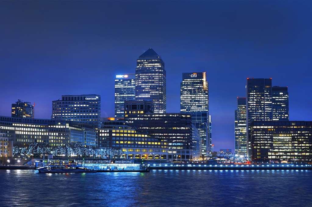 Doubletree By Hilton - Docklands Riverside Hotel 4*