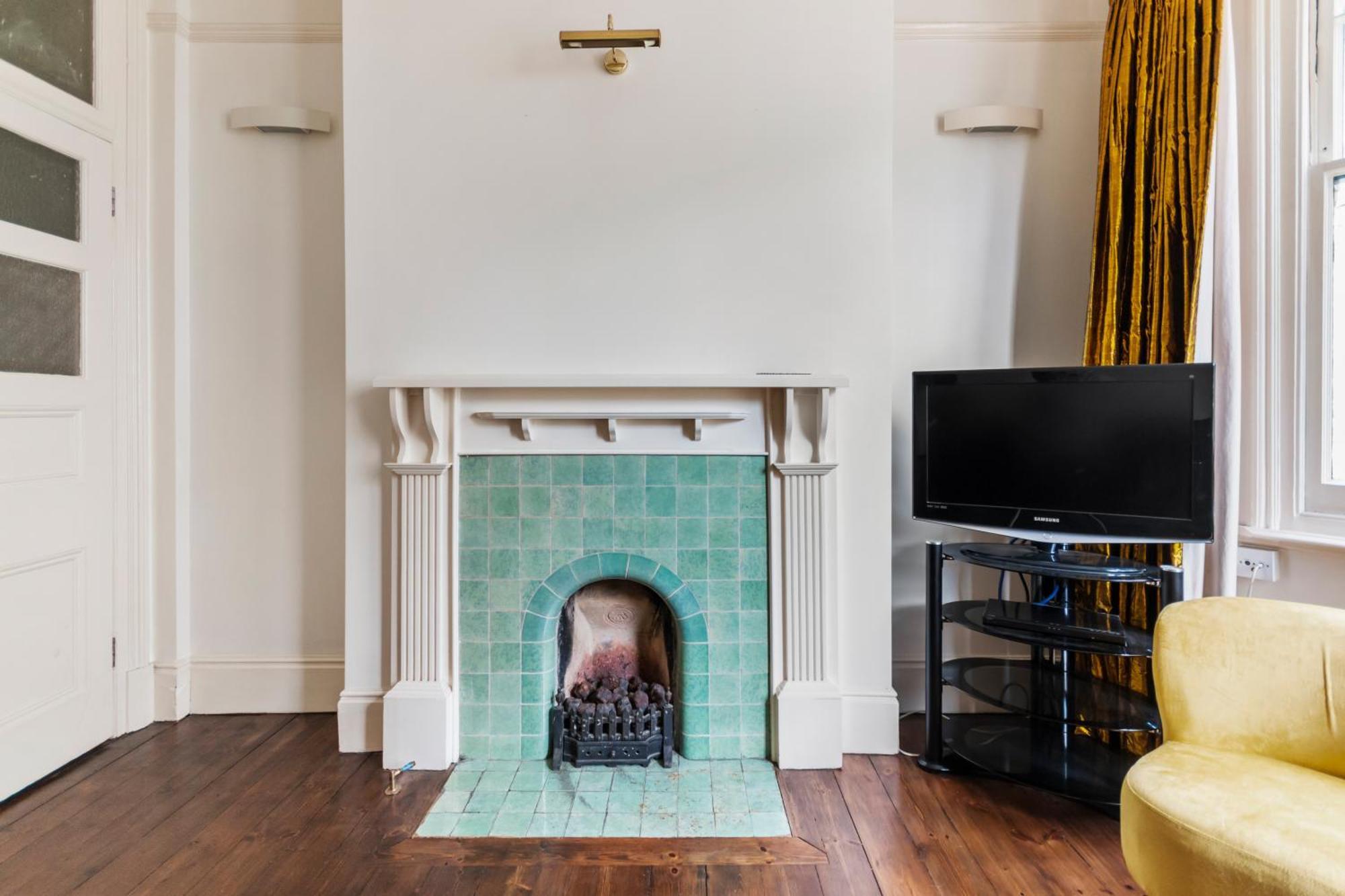 Spacious 1 Bed Holborn