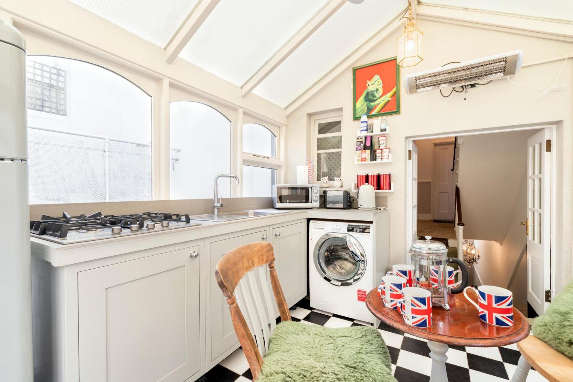 Victoria Belgravia Townhouse Homestay