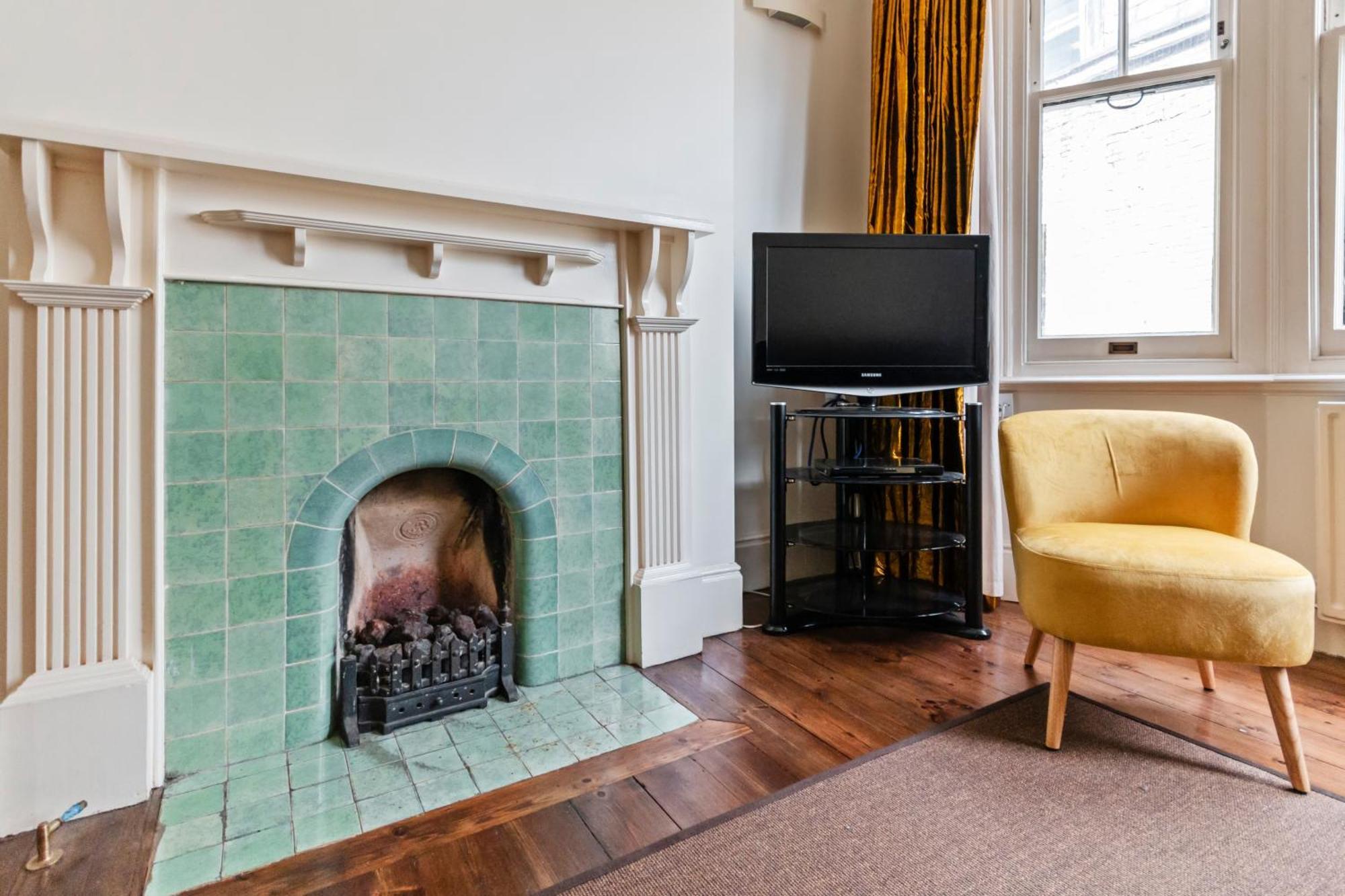 Spacious 1 Bed Holborn Apartment