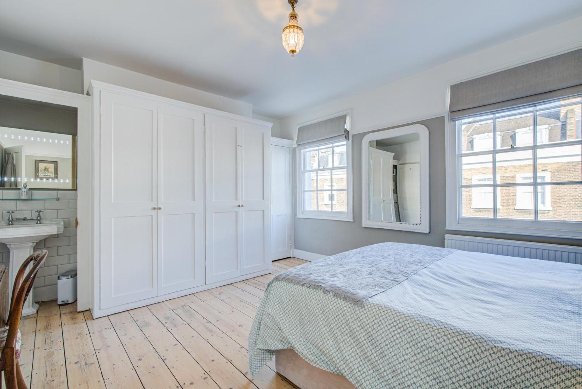 Homestay Victoria Belgravia Townhouse *