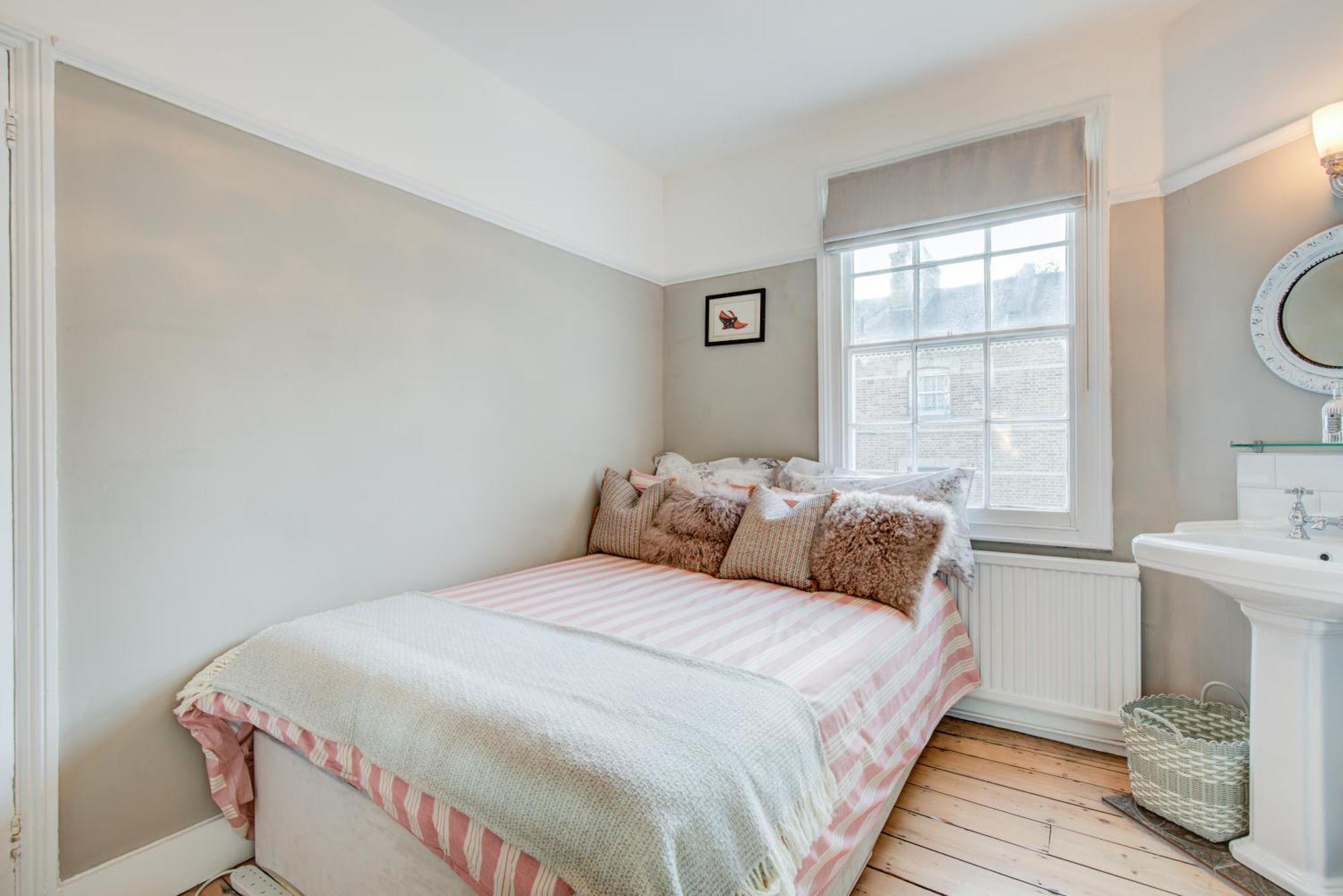 Victoria Belgravia Townhouse Homestay *
