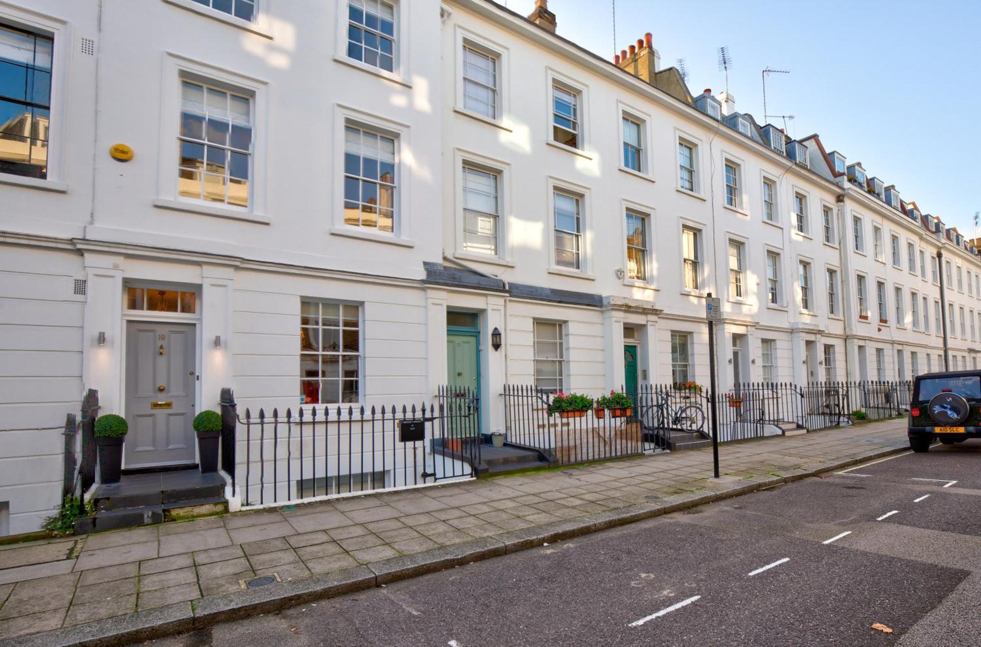 Homestay Victoria Belgravia Townhouse *