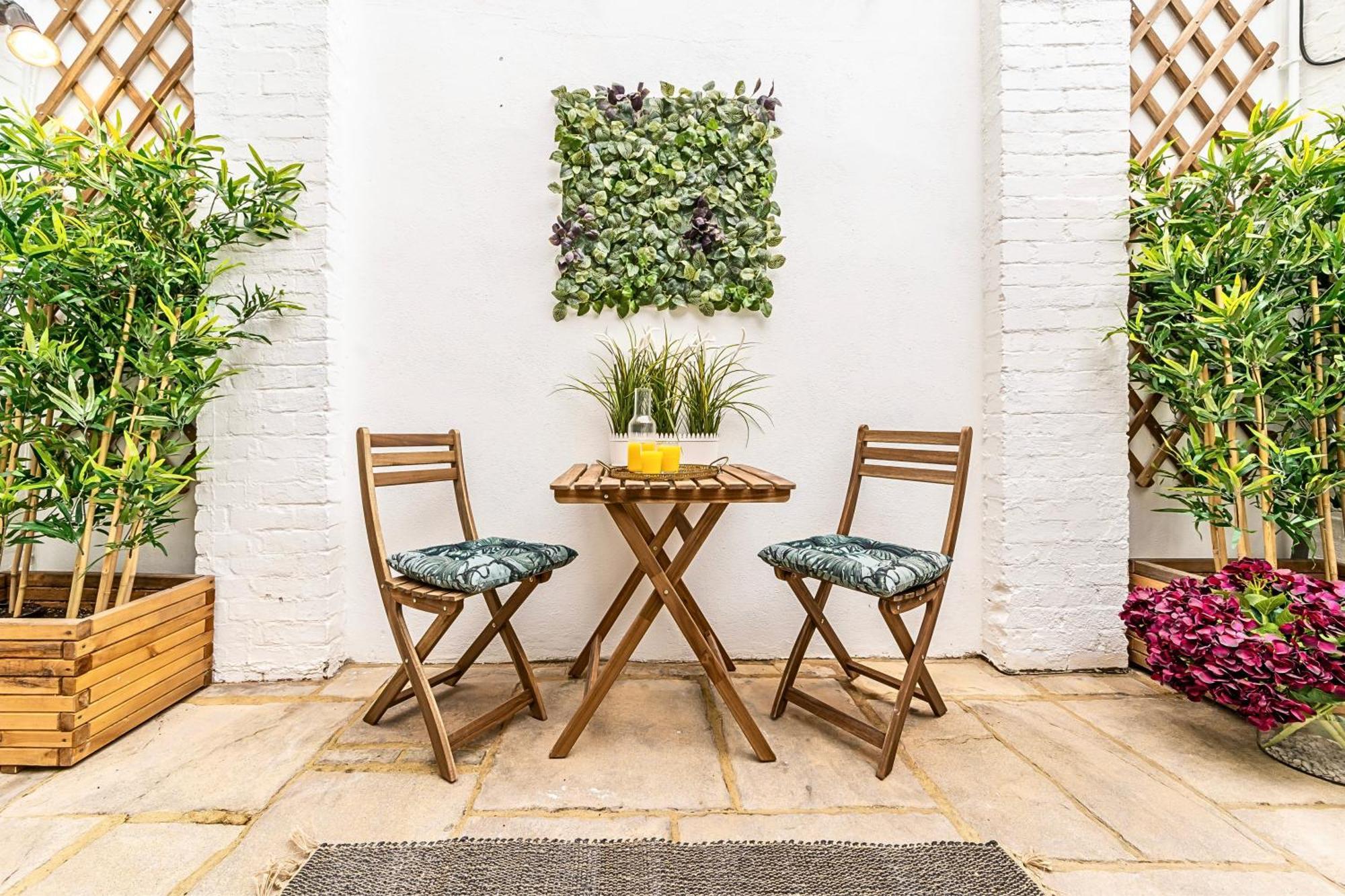 Holiday home Secret Kensington Garden Mews: Spacious 2-bedroom House With Private Patio London