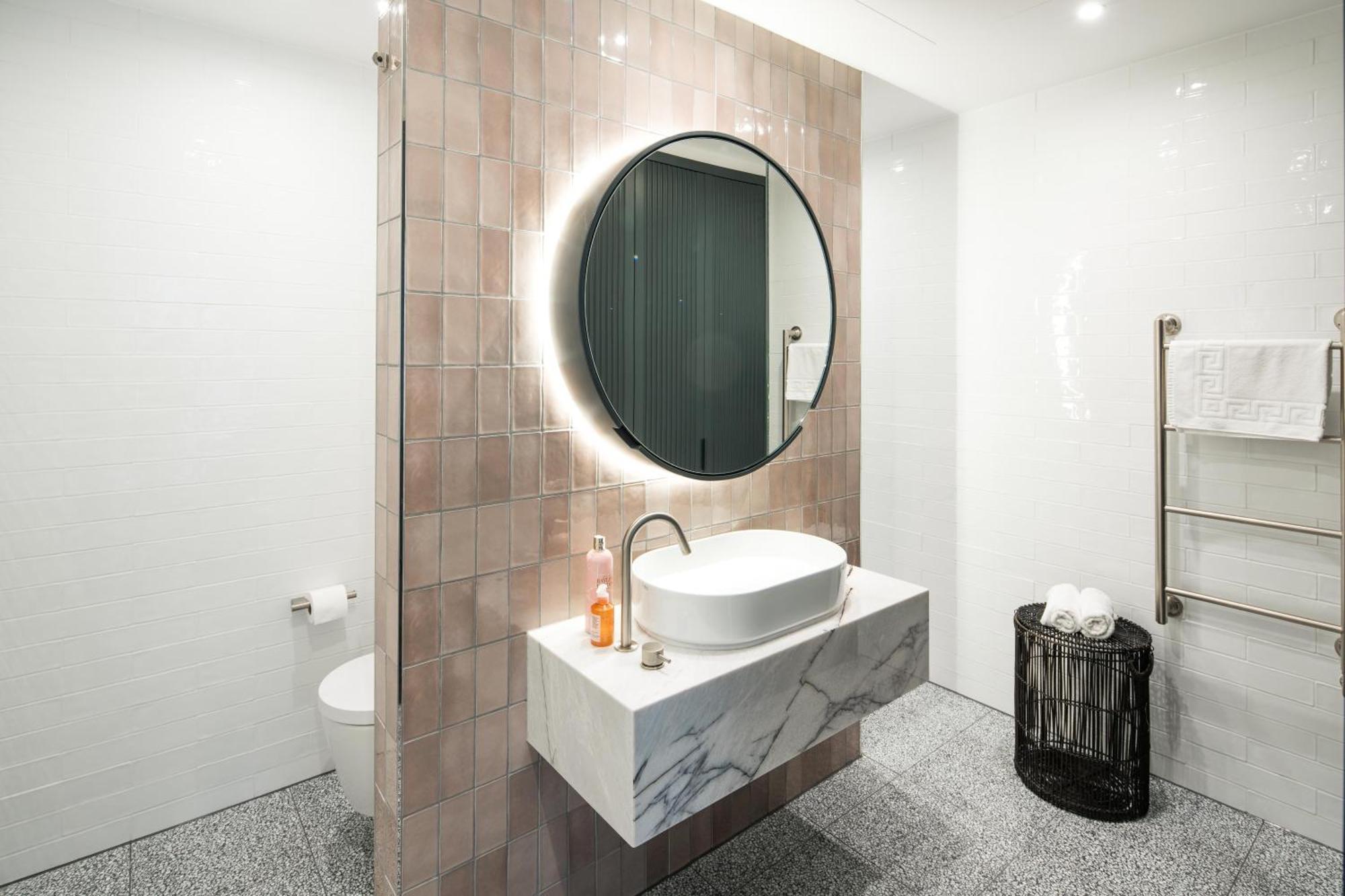 V10 Superluxury-central-powerstation-bigben-2bedrooms2bathrooms-londoneye London