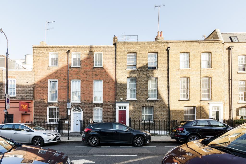 2 Bed Central Apartment By Regents Park Free Wifi * London