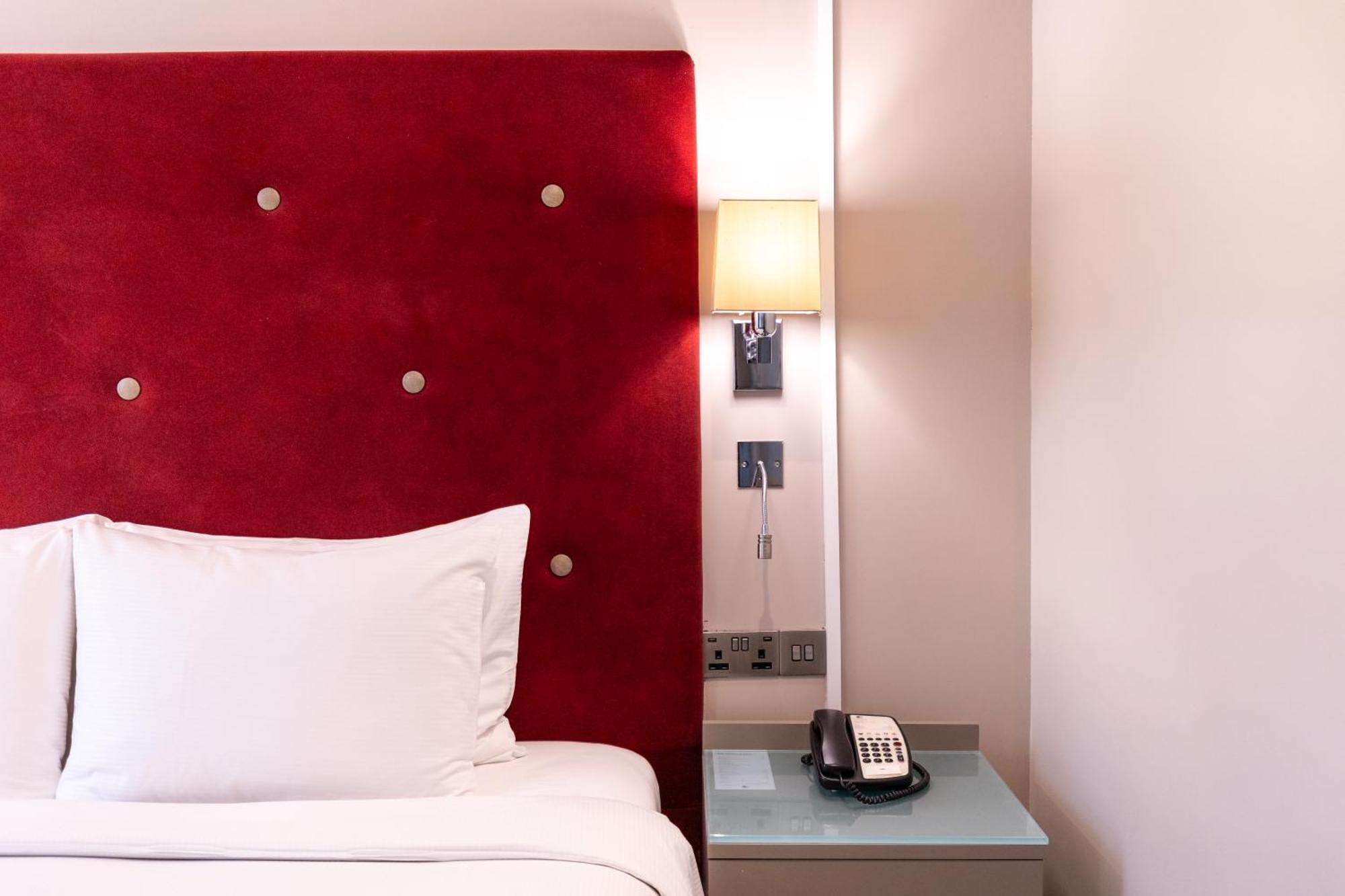 Hotel Doubletree By Hilton - West End 4*