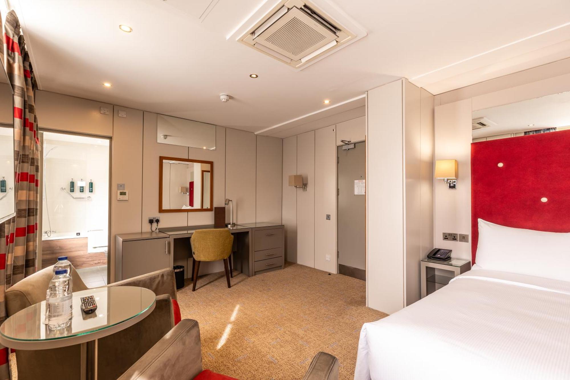 Doubletree By Hilton - West End Hotel 4*