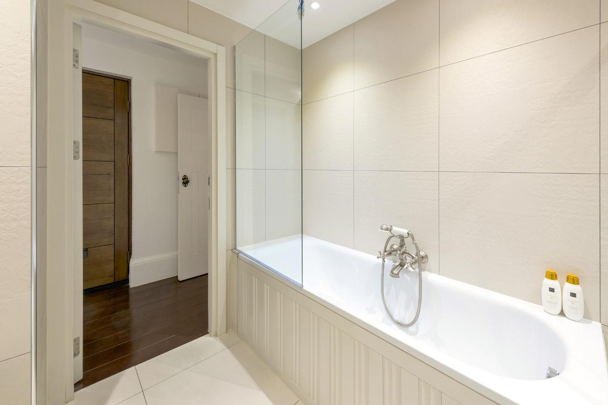 A2bstays Fitzrovia Londres
