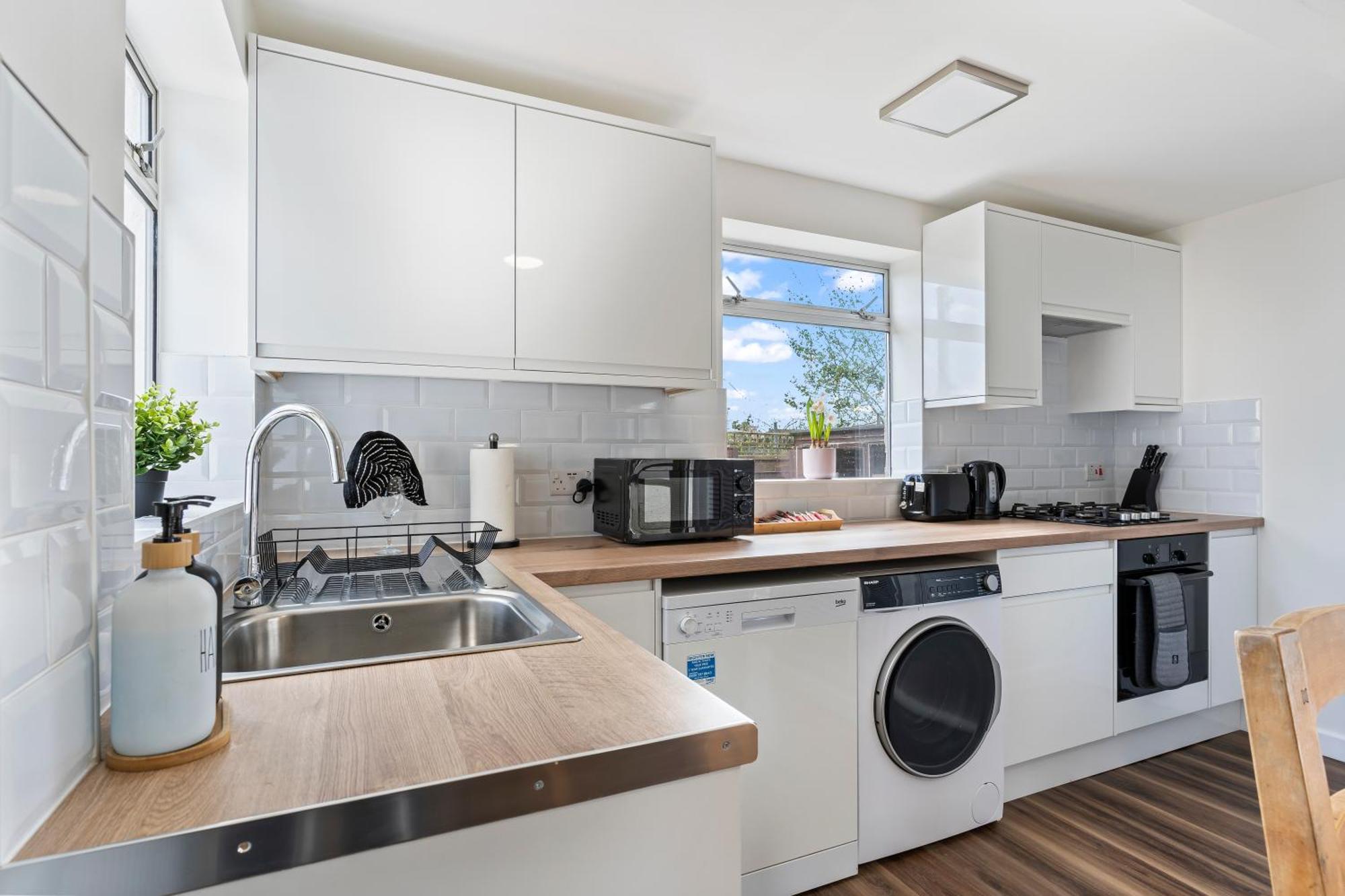 Apartamento Heart Of Acton - Perfect For Large Groups