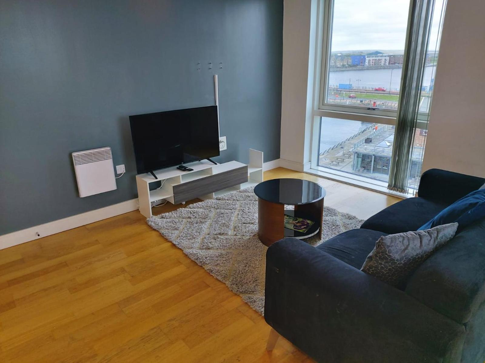 Heronsgate Gh016 Apartment London