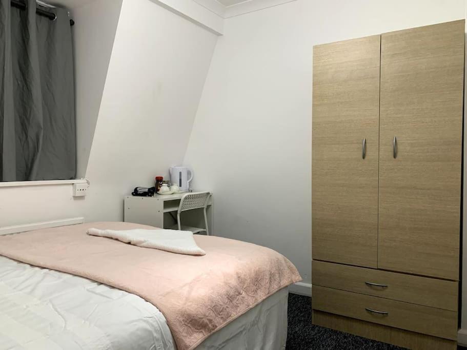 Guest house Warren Street *