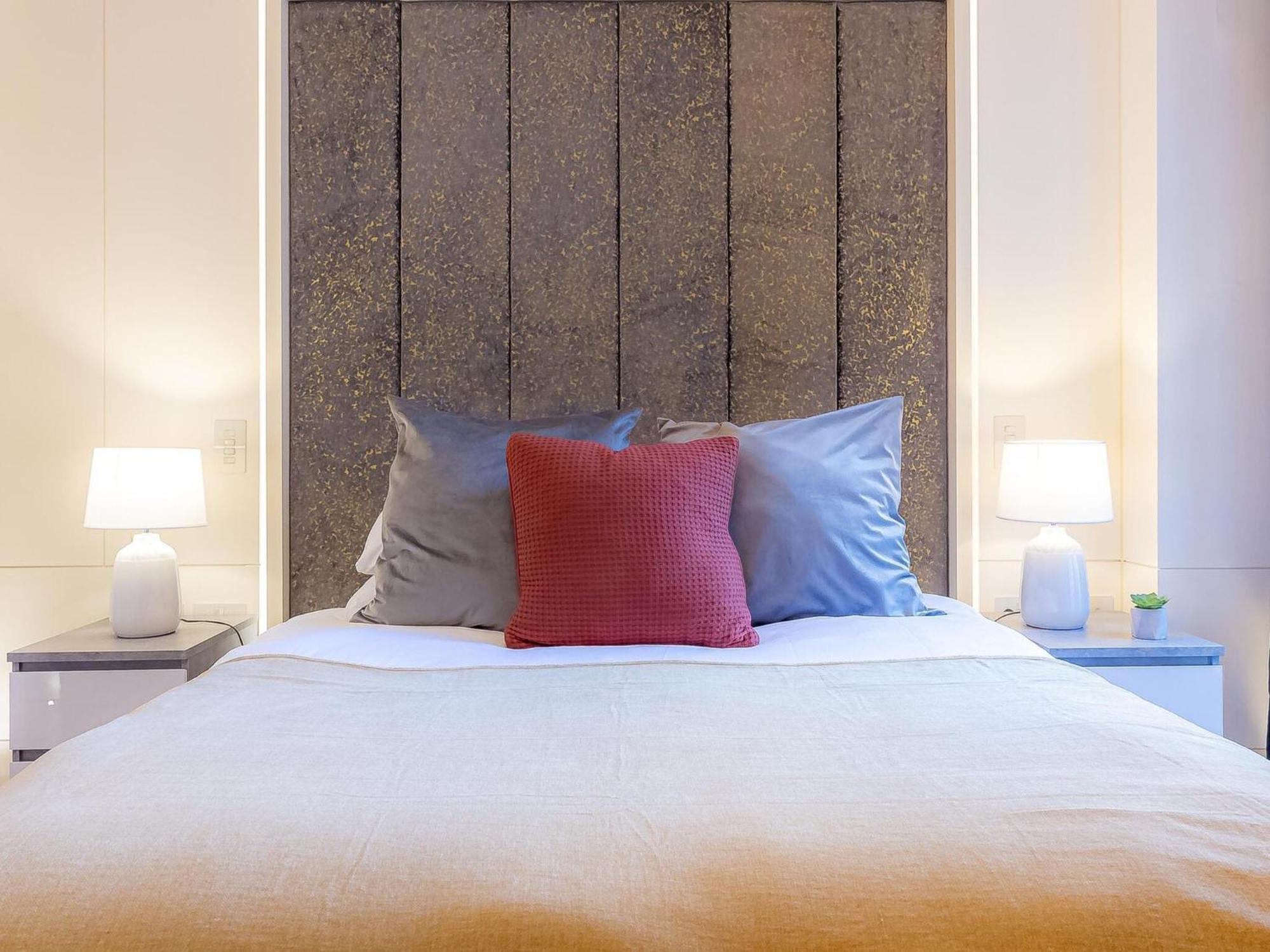 Apartment Modern Deluxe Five Bedroom House Near Chalk Farm Station By Belvilla *