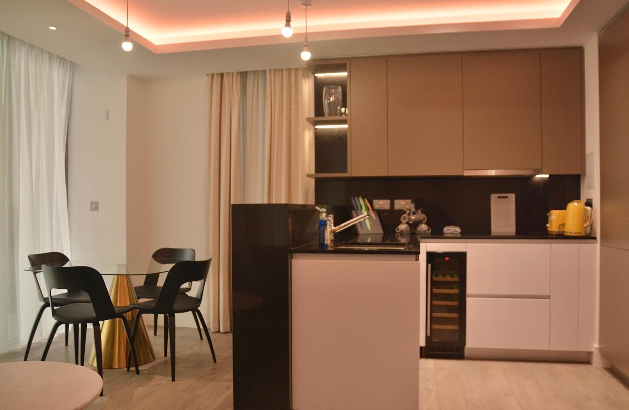 Luxury 2 Bedroom In Old Street, London