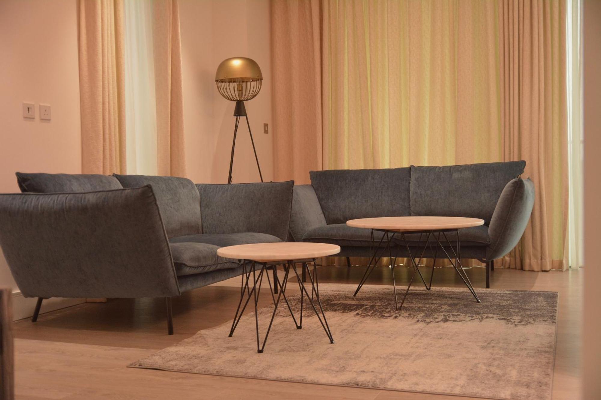 Apartment Luxury 2 Bedroom In Old Street, *