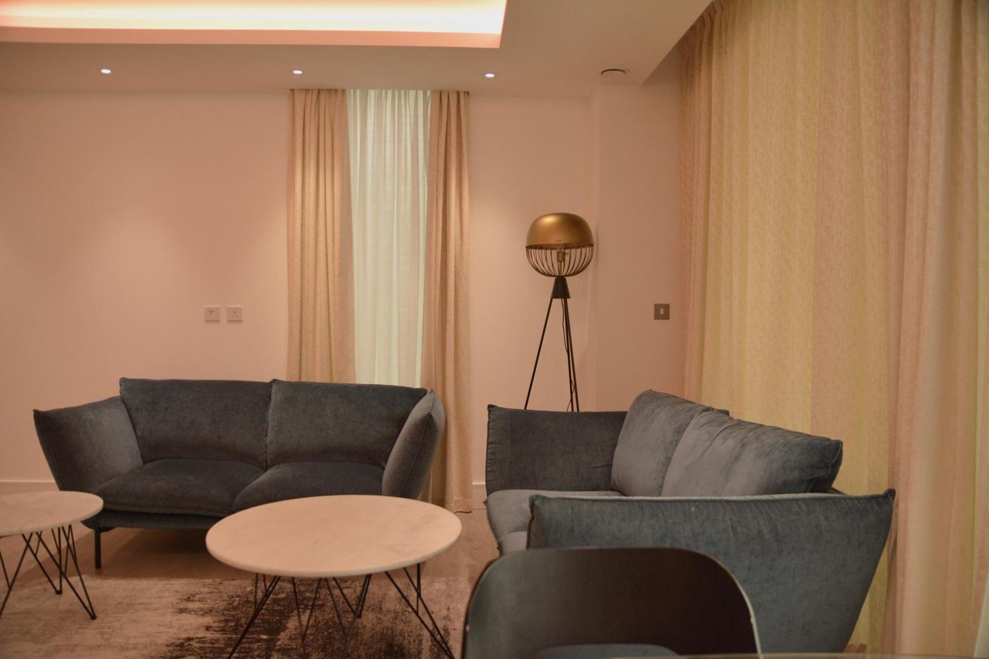 Luxury 2 Bedroom In Old Street, Apartment London