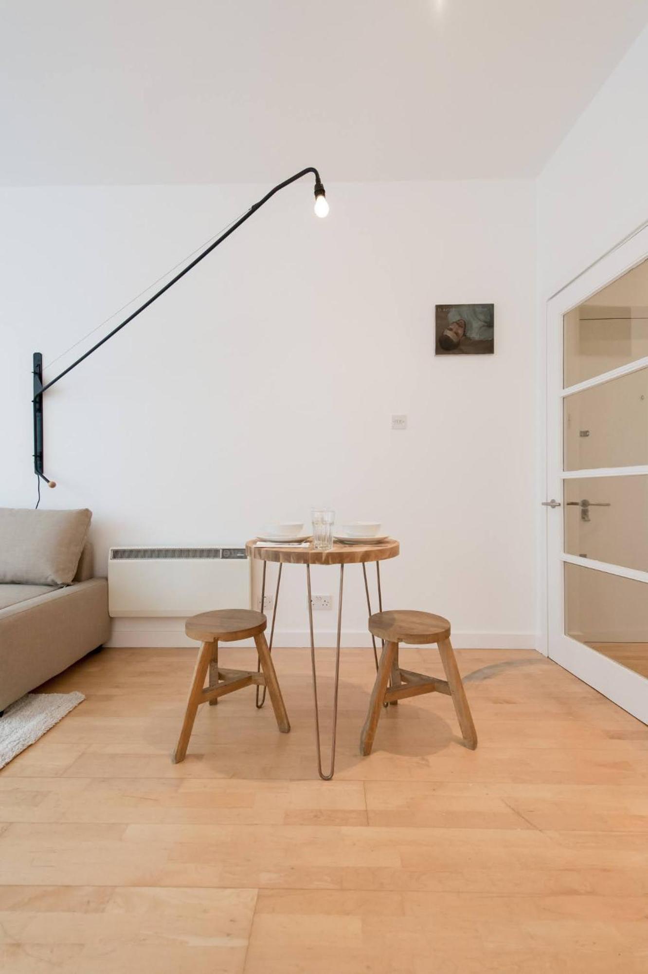 The William Wallace, By The Design Traveller Apartment *