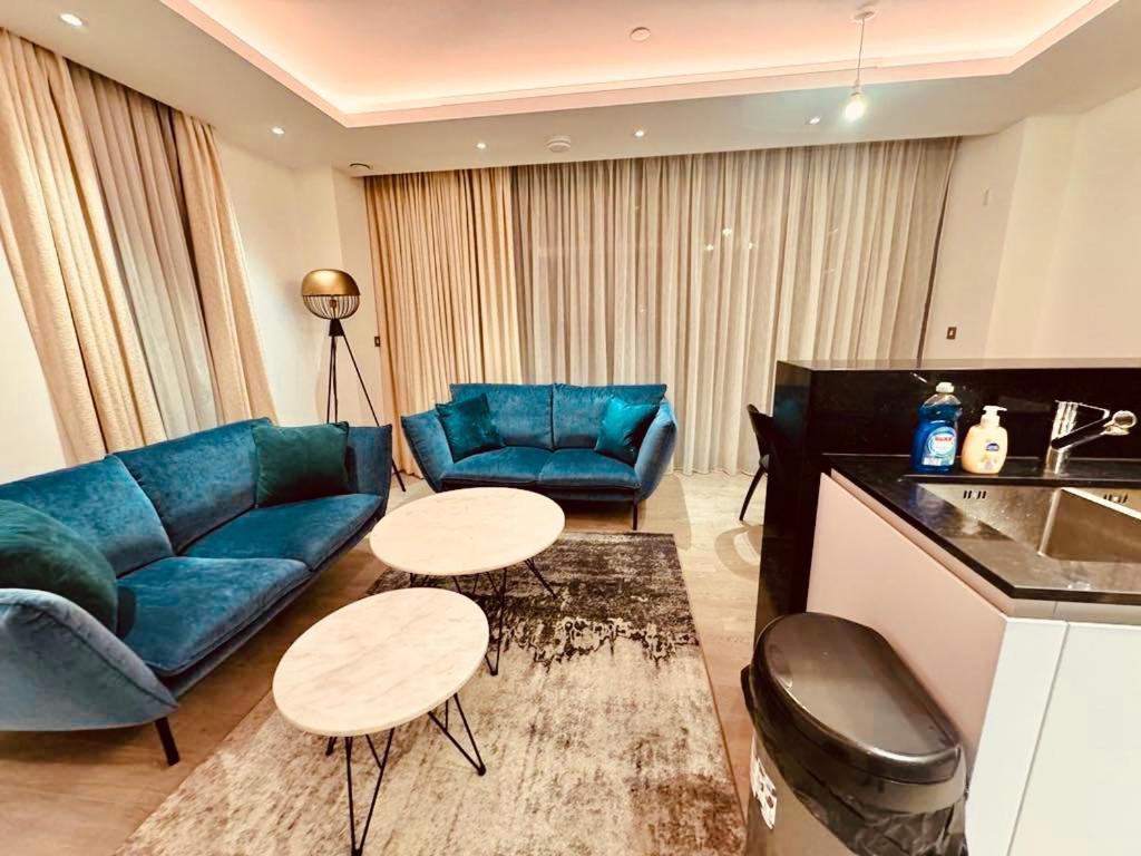 Luxury 2 Bedroom In Old Street, London