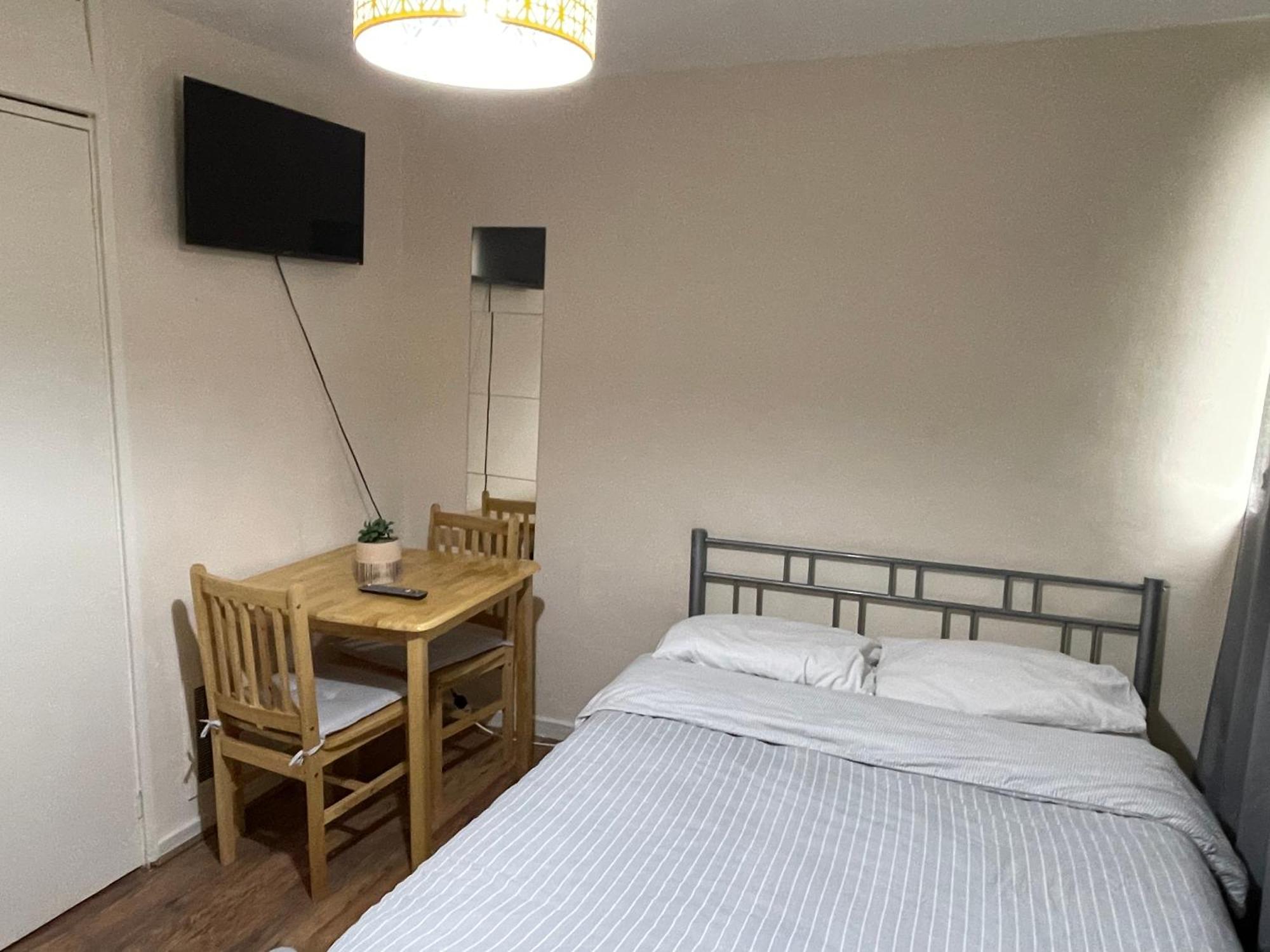 Comfortable Double Homestay *