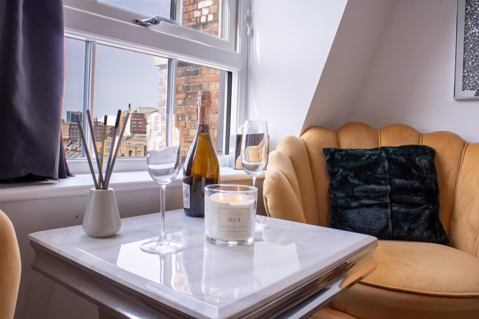 Luxurious 1-bedroom Penthouse In Marble Arch 71 Apartment *
