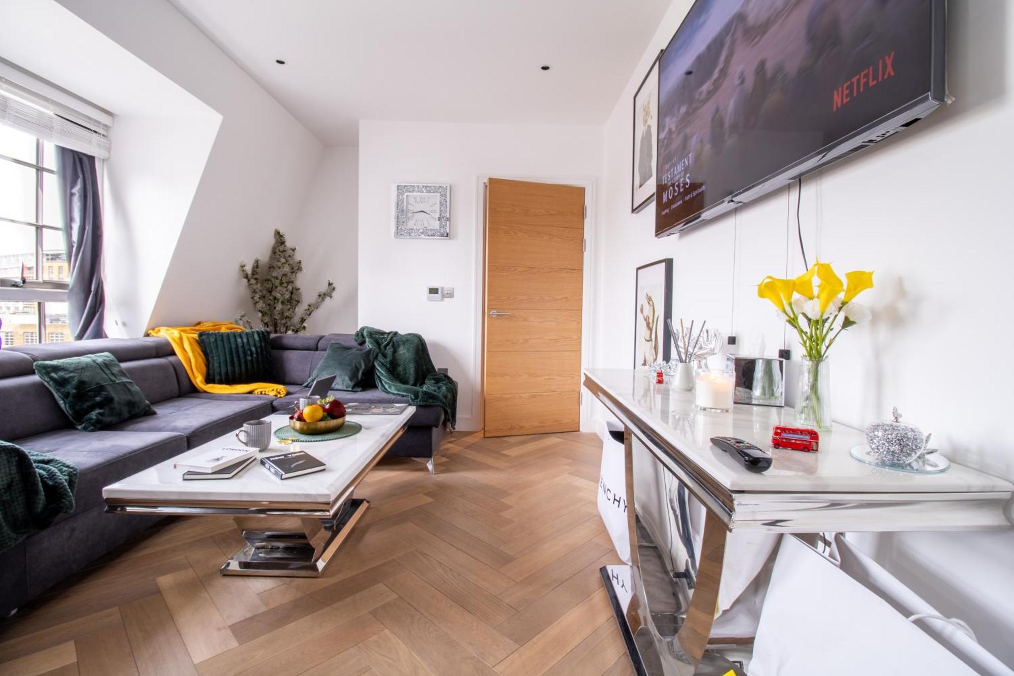 Luxurious 1-bedroom Penthouse In Marble Arch 71 Apartment *