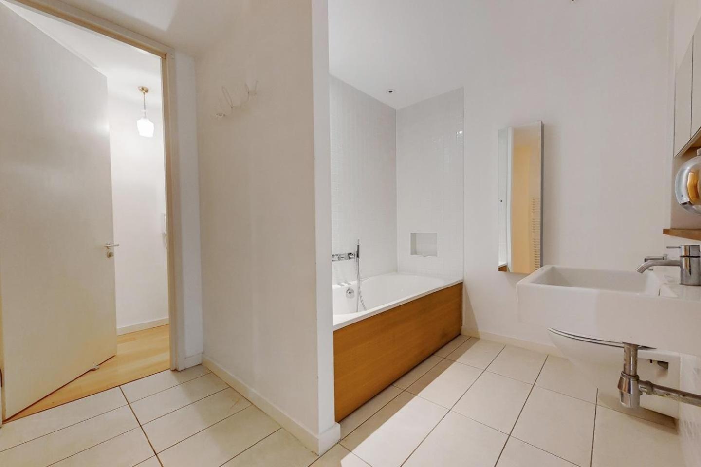 Greenwich Mill - Modern Comfort & Historic Charm Apartment *