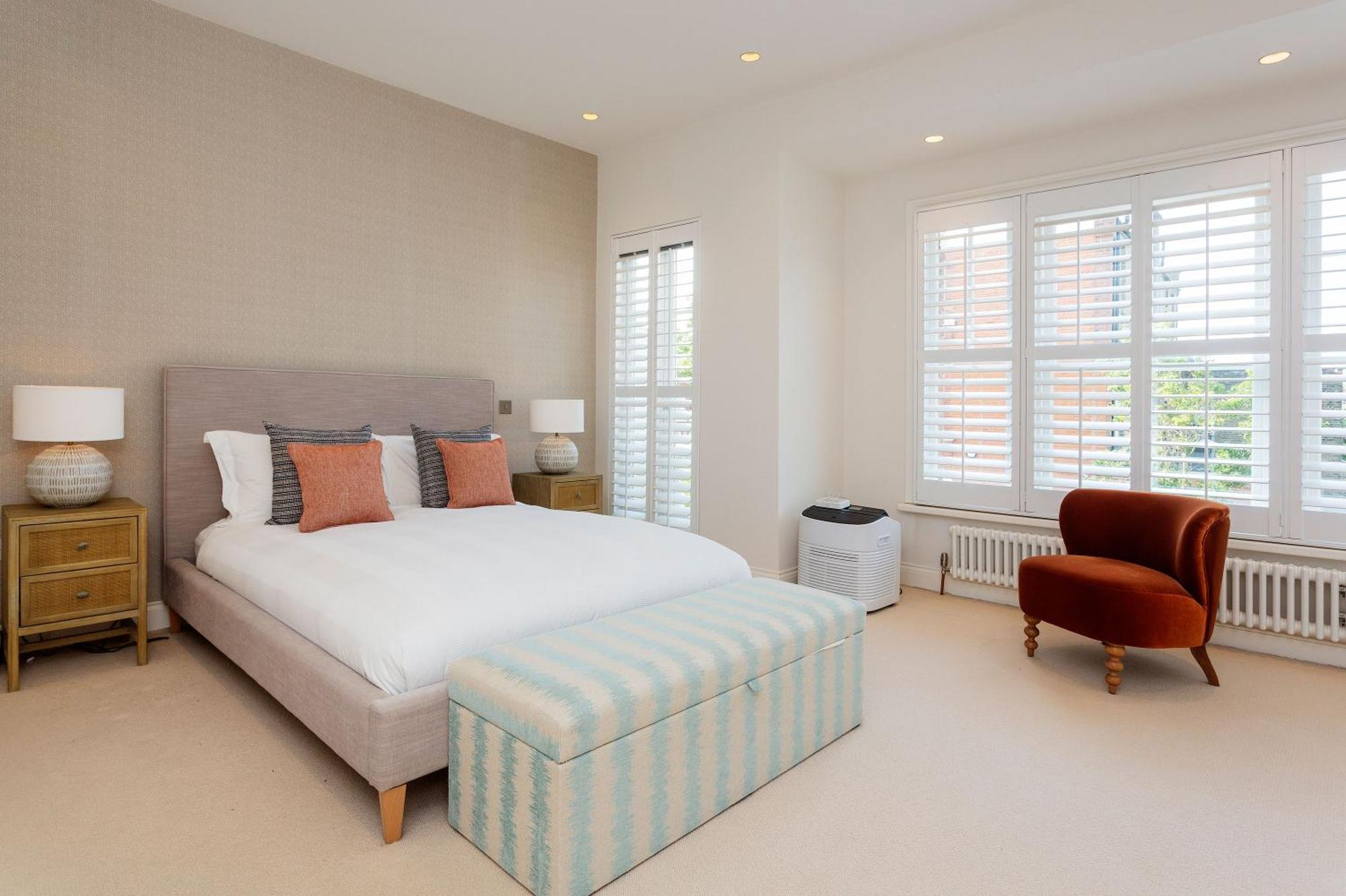 Veeve - Phenomenal In Fulham London