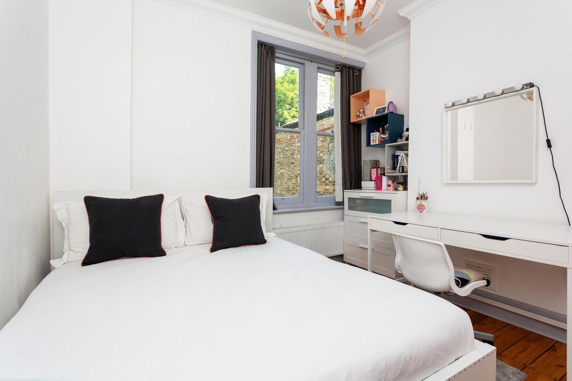 Veeve - Parkland Perfection * London