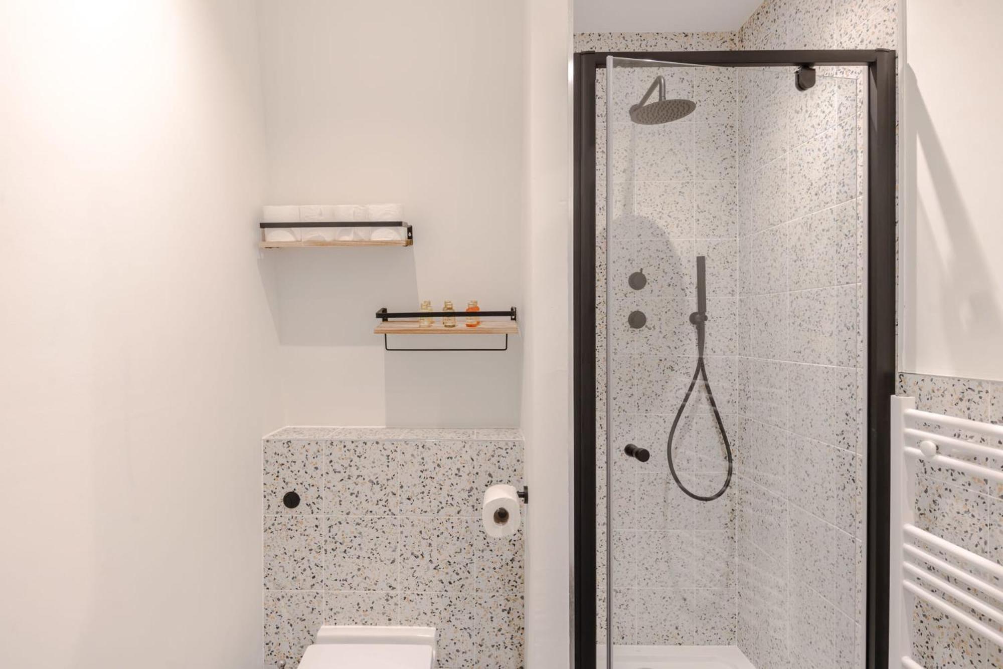 Apartment Soul In The - Fitzrovia - By Frankie Says
