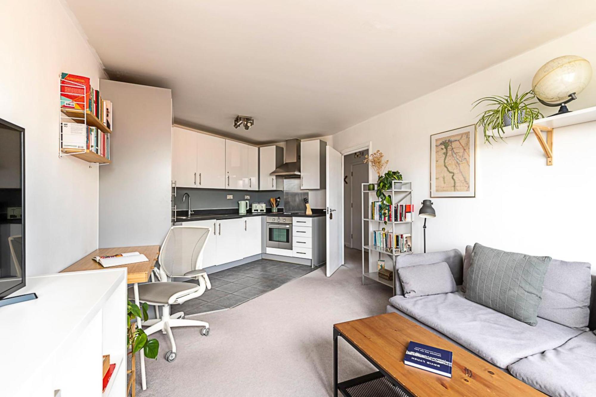Chic & Modern Dalston Apartment London