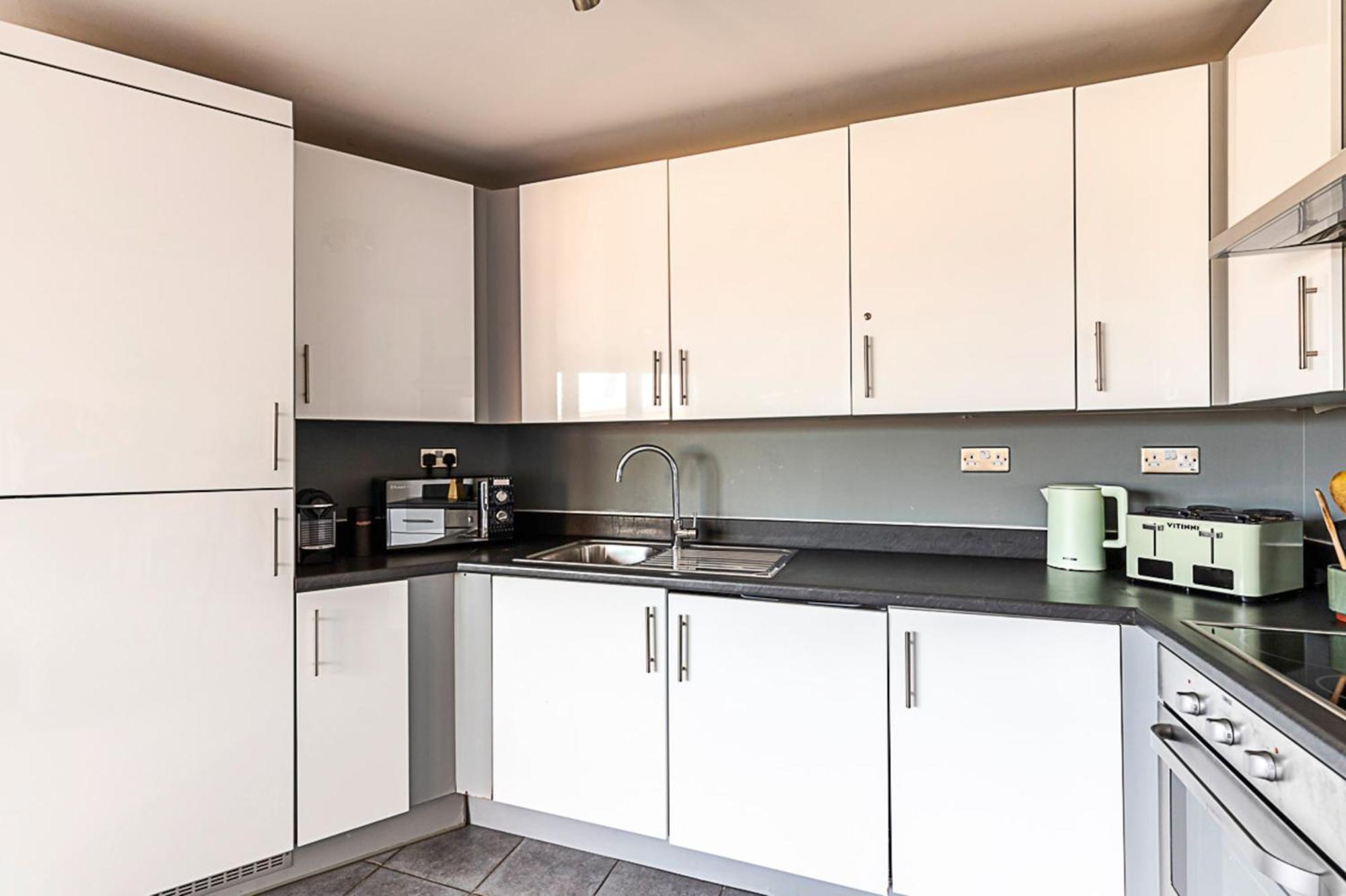 Chic & Modern Dalston Apartment London