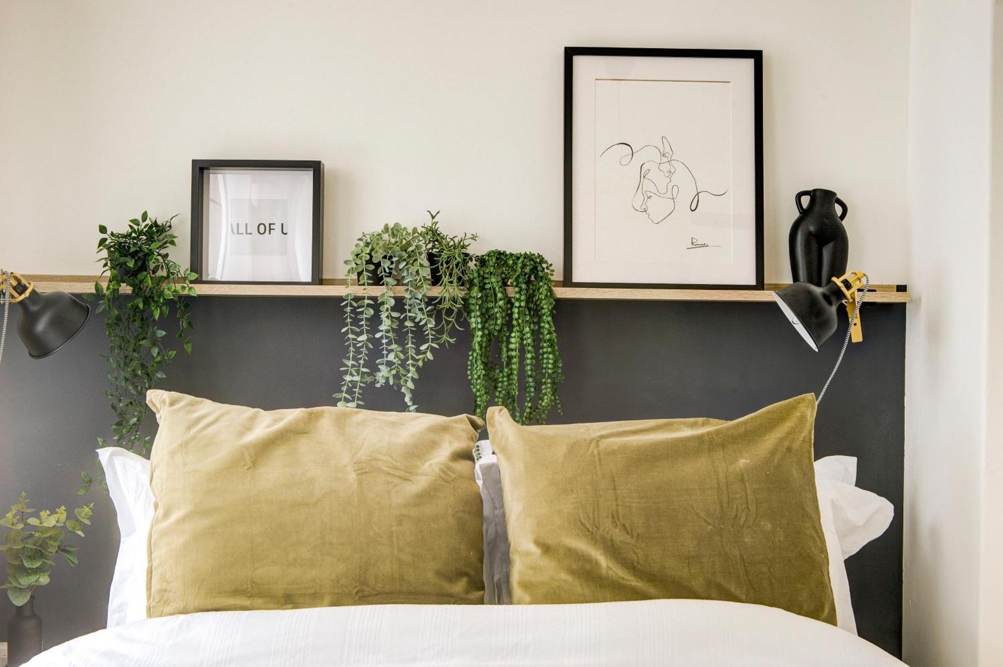 Brick Lane Apartment *
