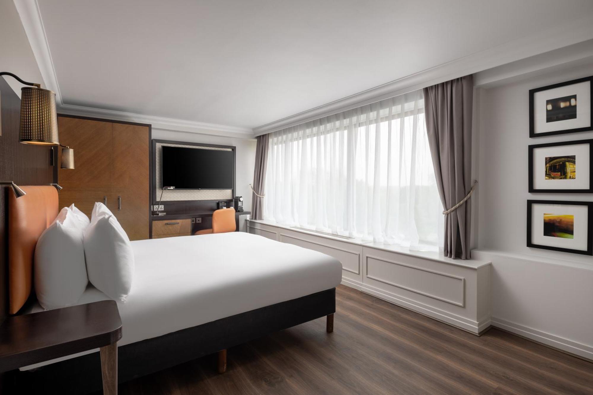 Doubletree By Hilton - Hyde Park 4*