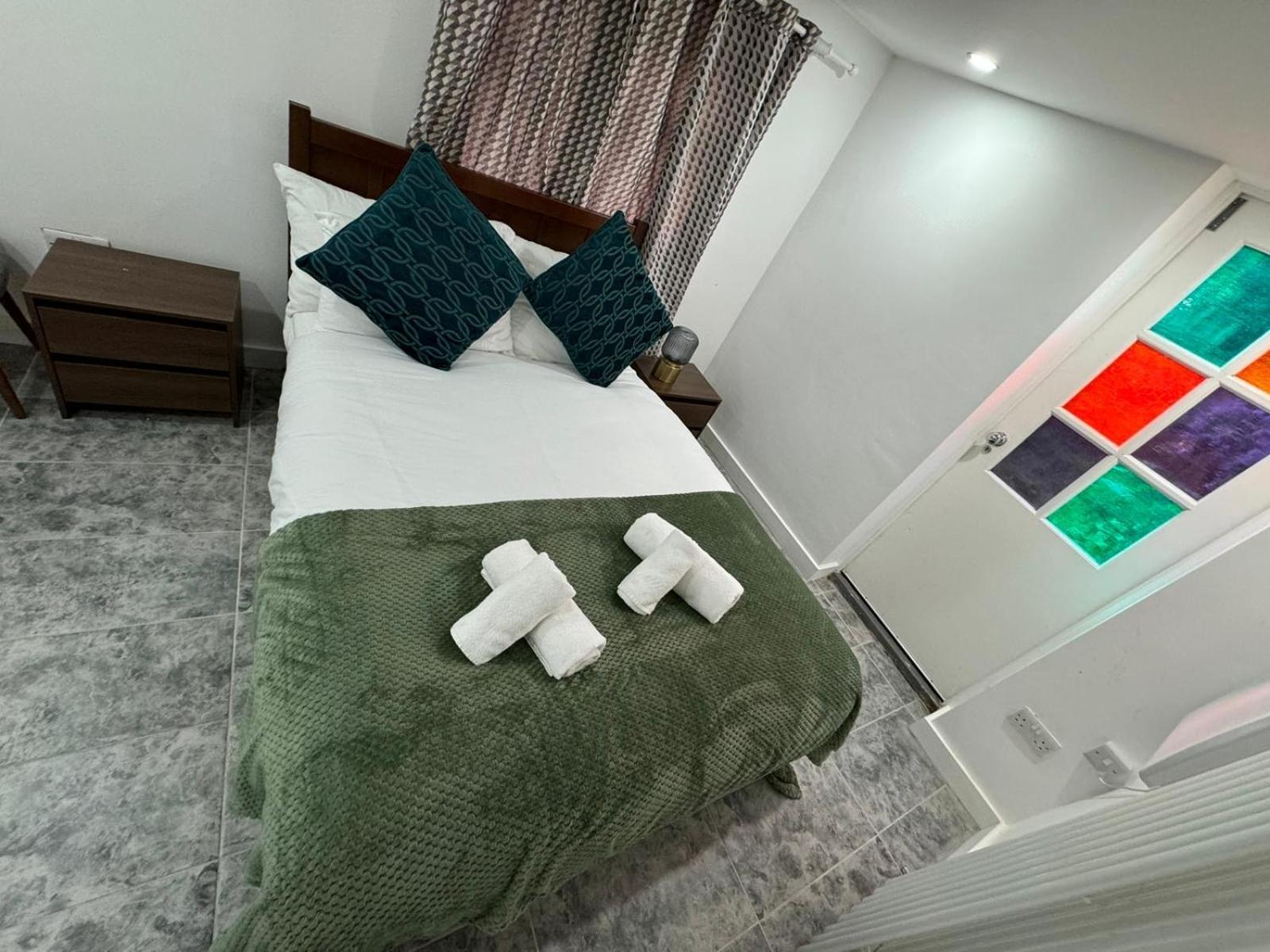 Stylish Modern Flat With Private Garden In Maida Vale * Londres