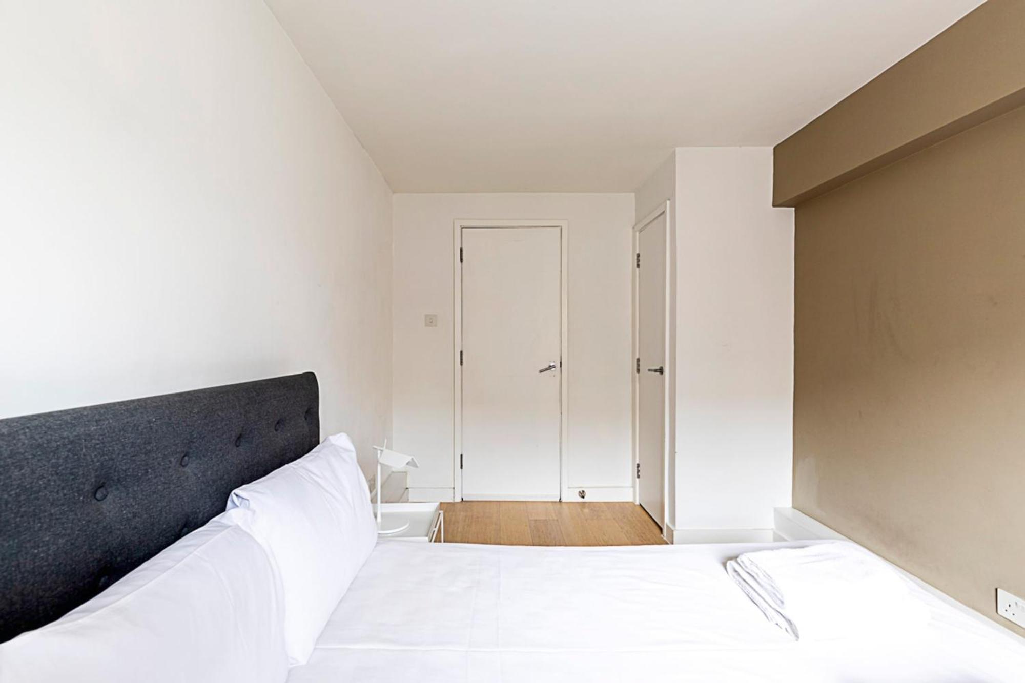 Relay Sleek In Belgravia Apartment *