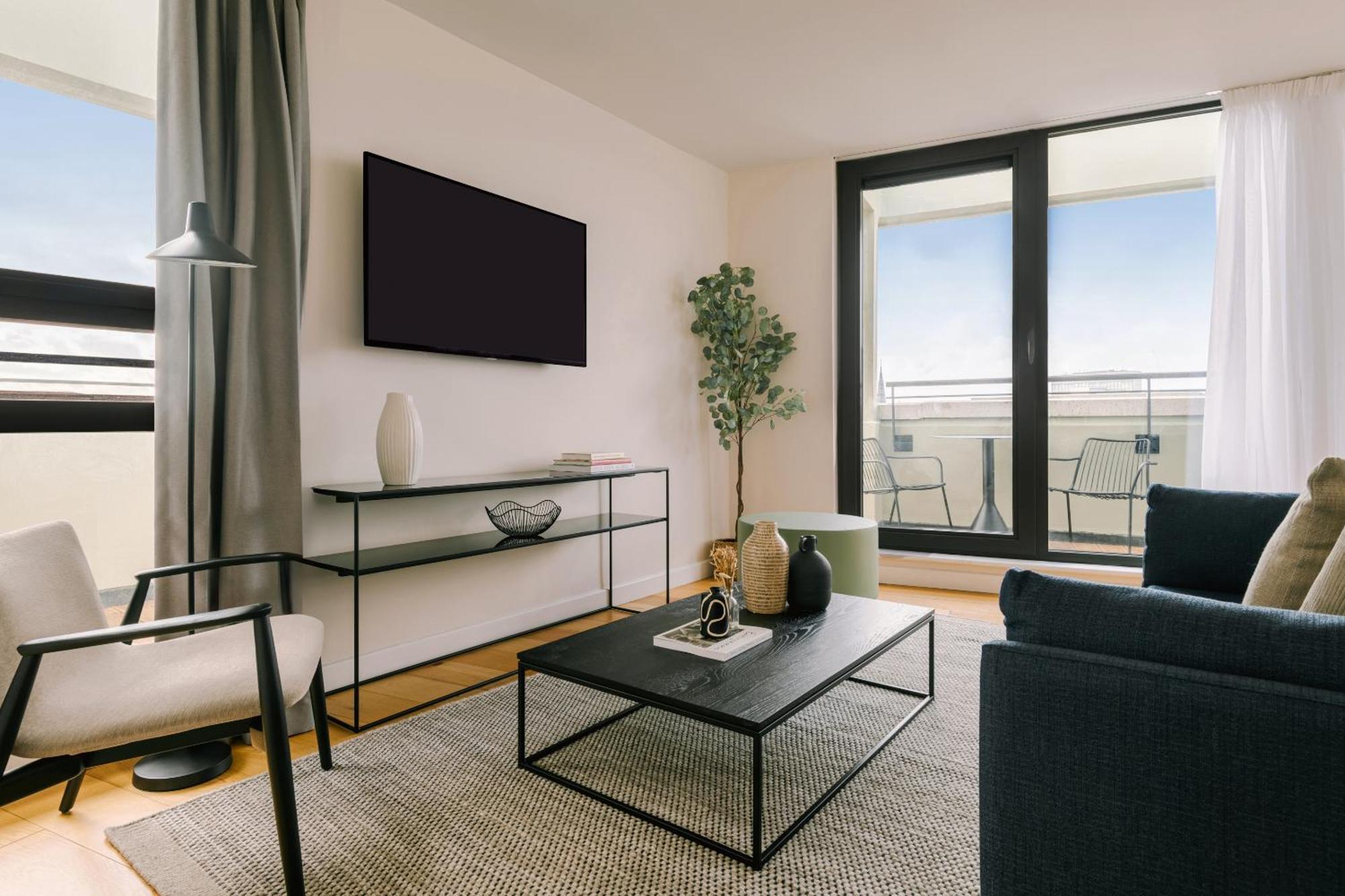 Sonder The Bard Aparthotel