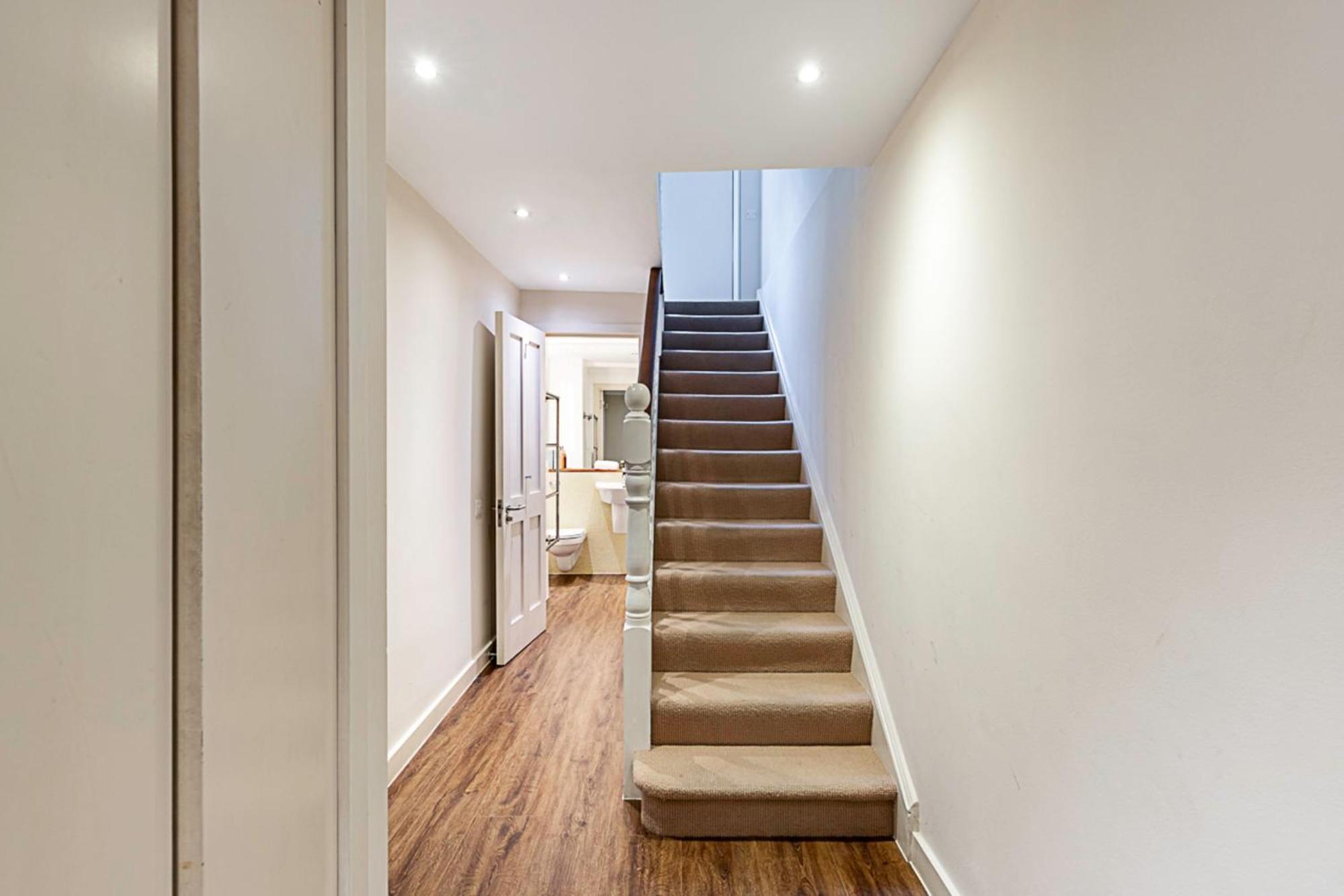 Luxe Retreat 5-bed Gem Holiday home *