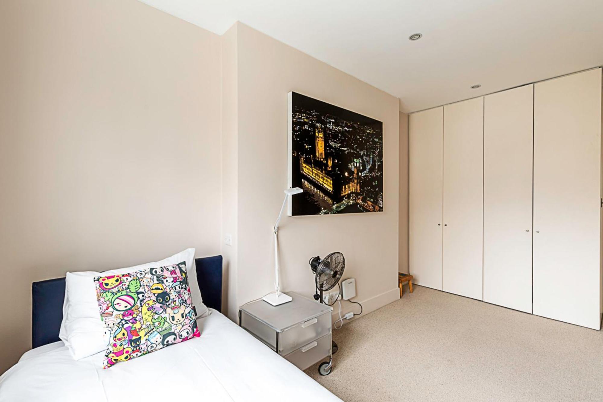 Luxe Retreat 5-bed Gem Holiday home London
