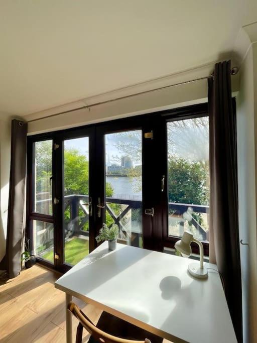Holiday home Thamesview Canary Wharf With Freeparking London