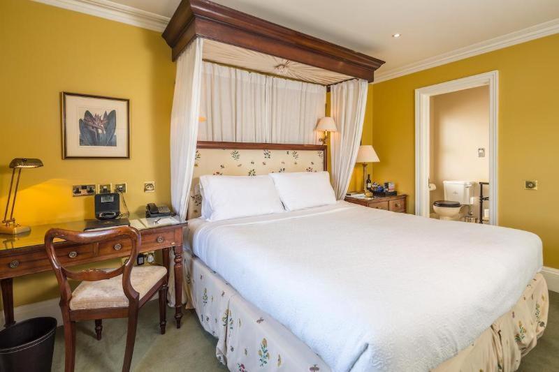 Roseate House 5* London