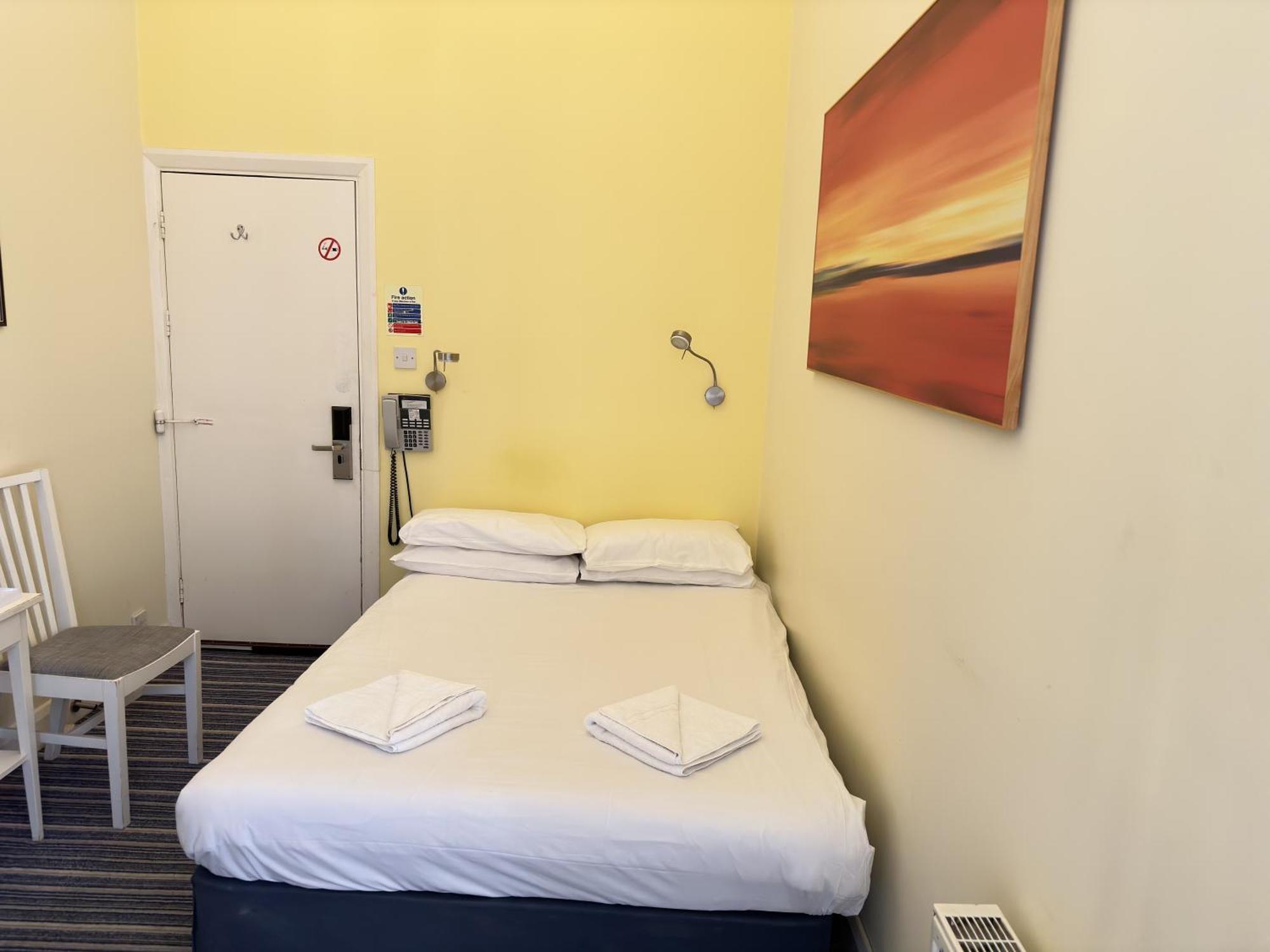 Manor Hotel London