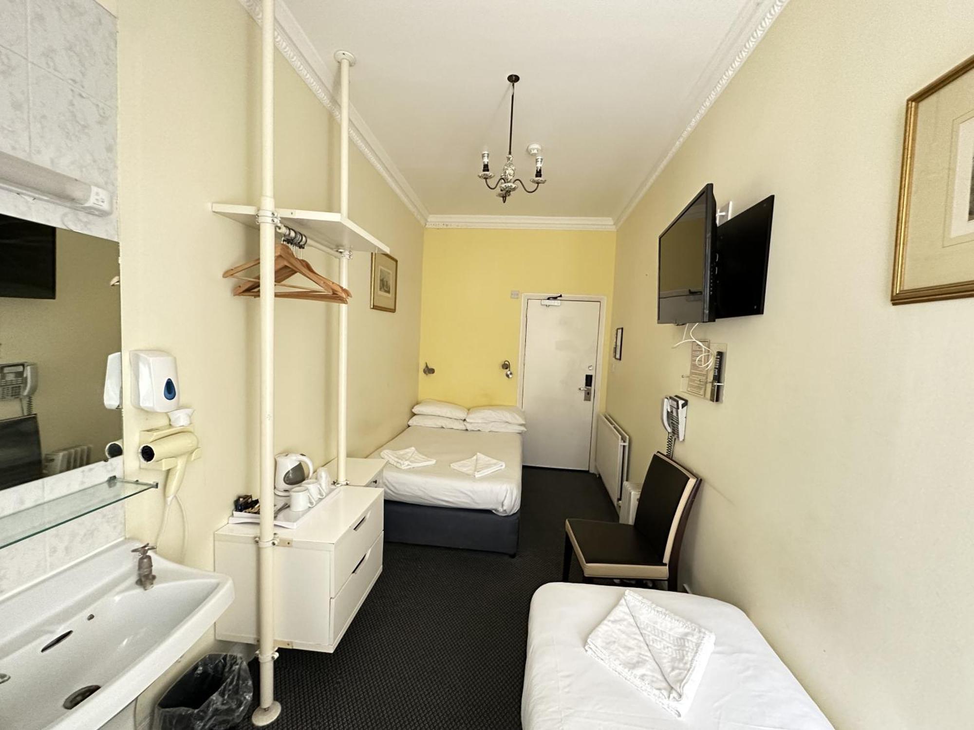 Manor Hotel London