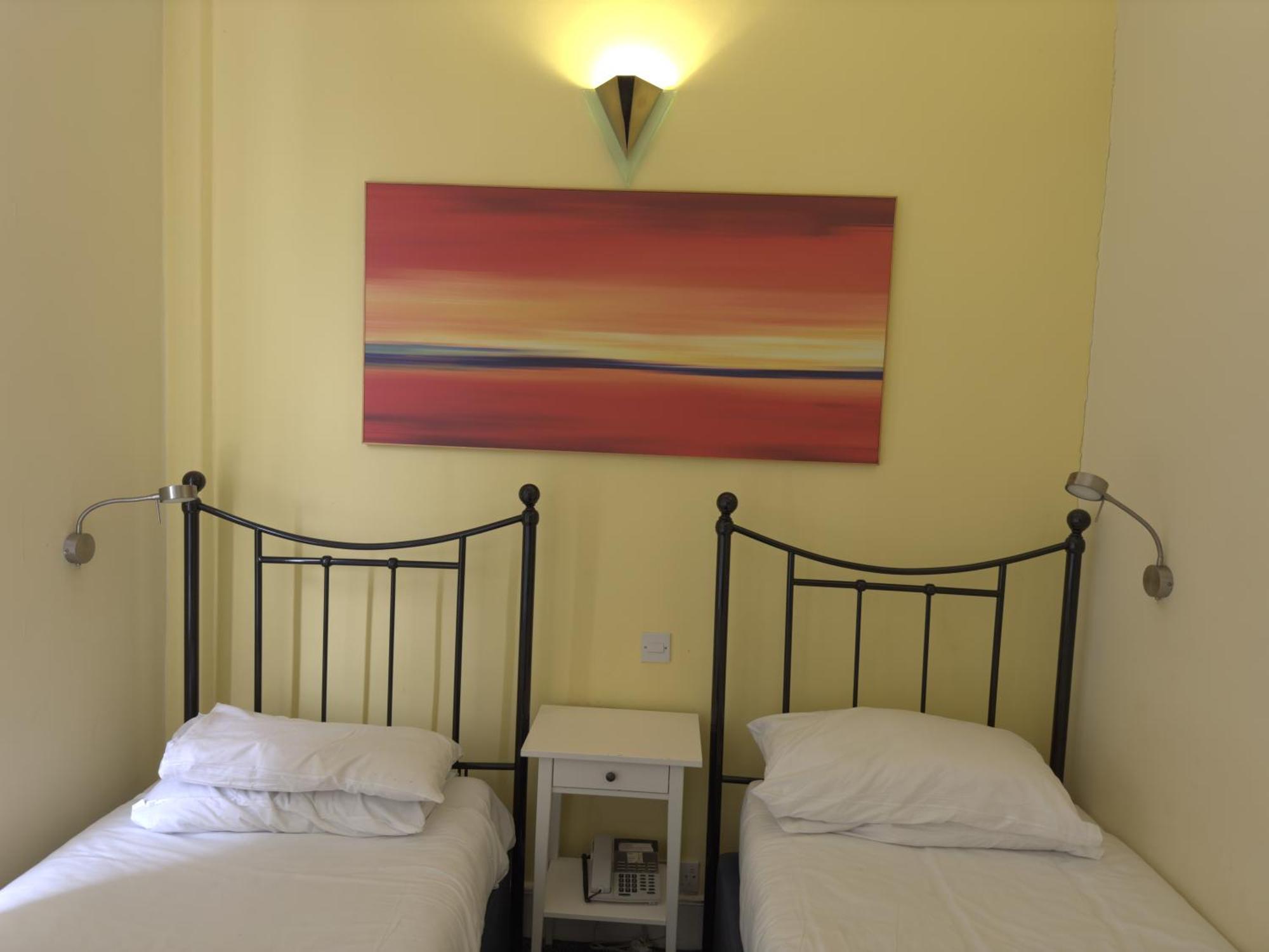 Hotel Manor