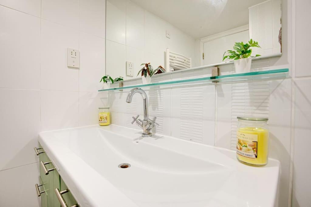 Luxstay Earls Court - Sleeps Up To 7 Apartamento Londres