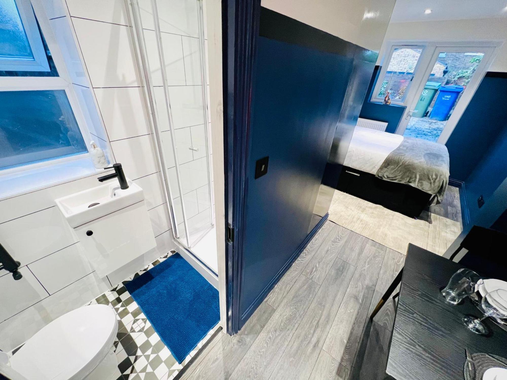 61 Studio, Ideal For Tourists High Recommend!!! Guest house *