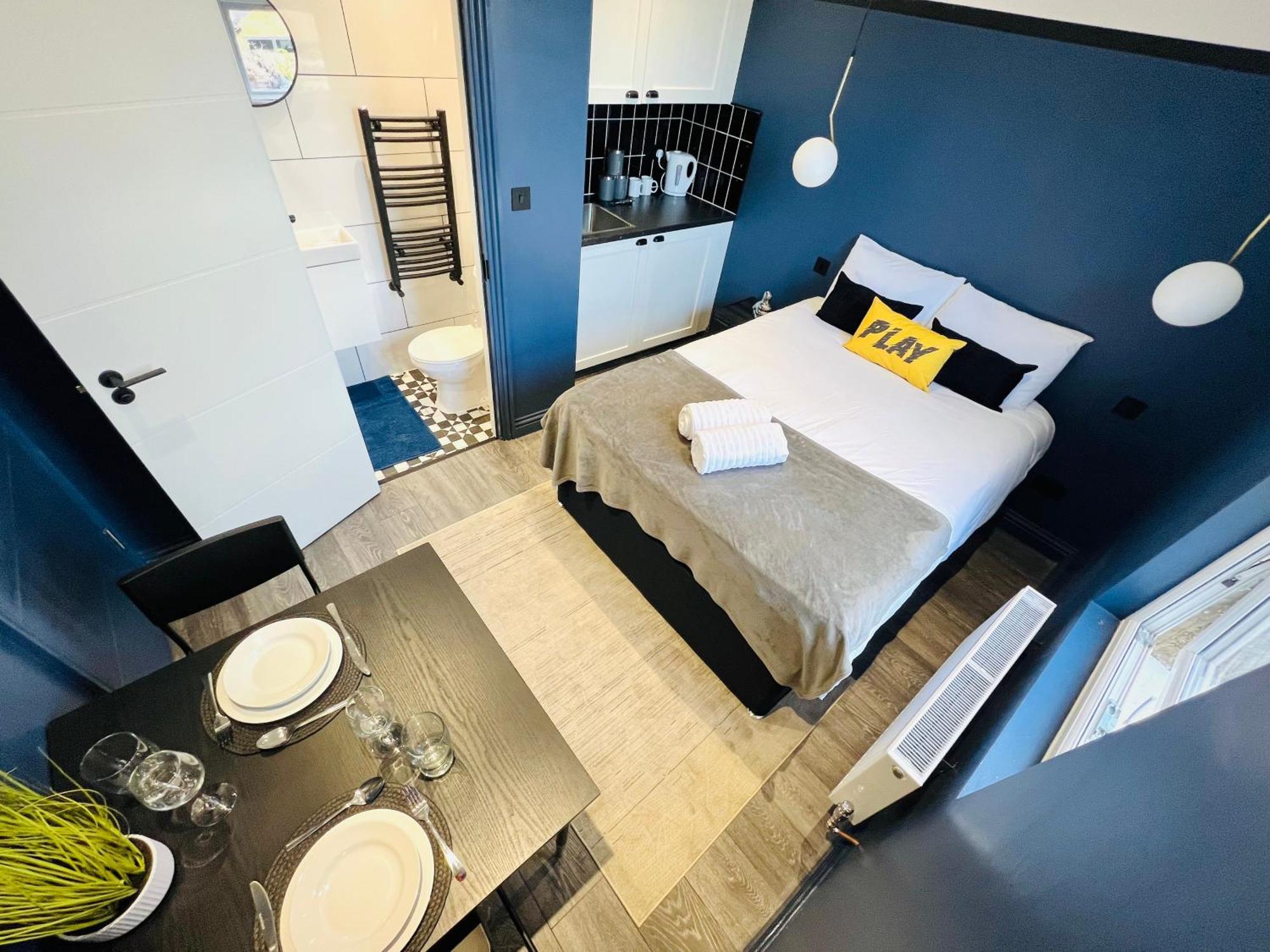 Guest house 61 Studio, Ideal For Tourists High Recommend!!!