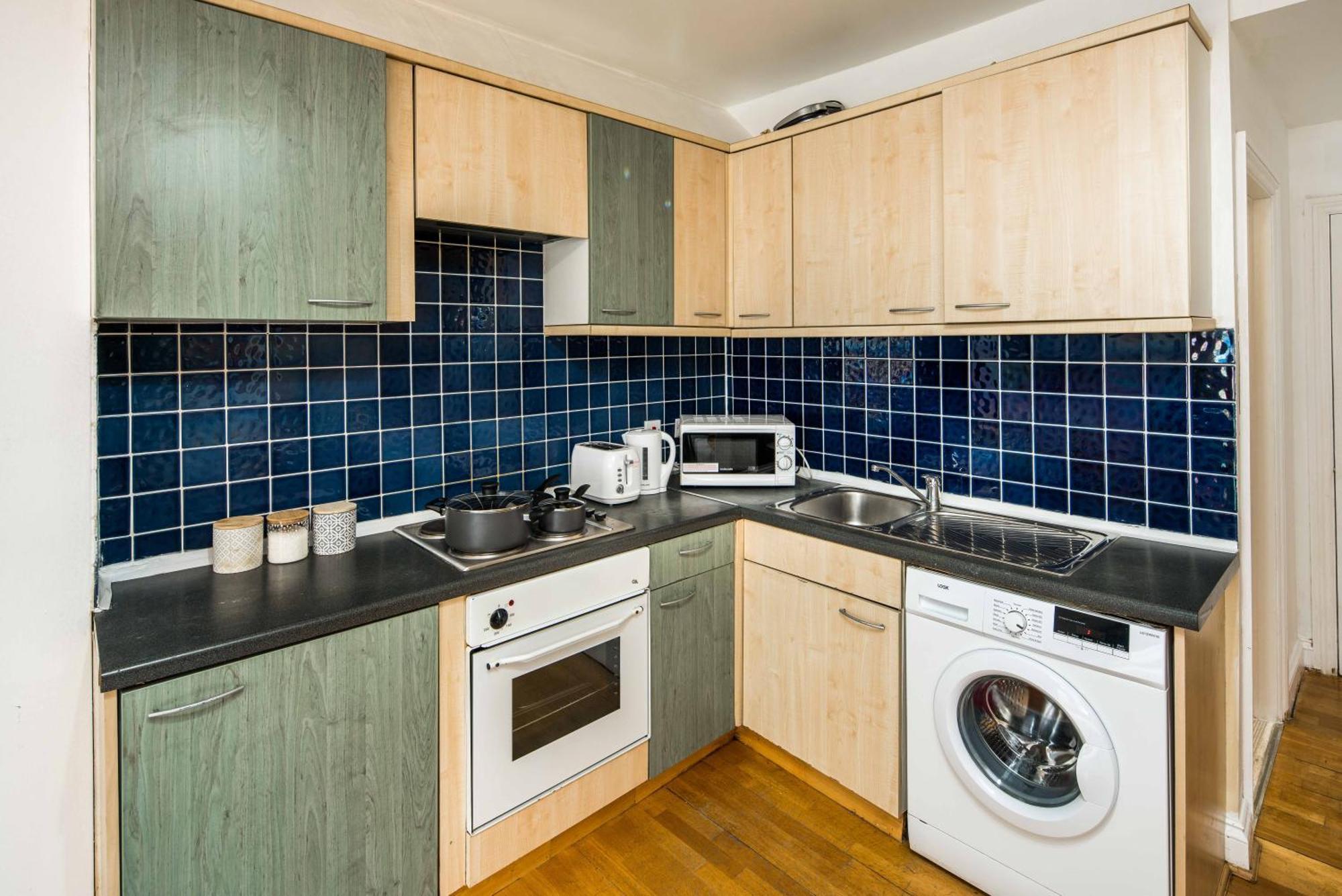 Serviced In Finchley Road Apartment London