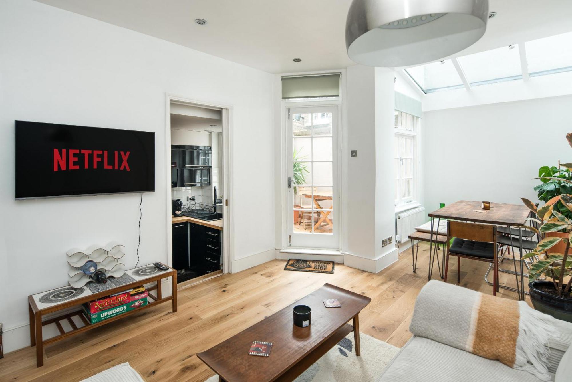 Apartment Delightful 2b/2b Prime London