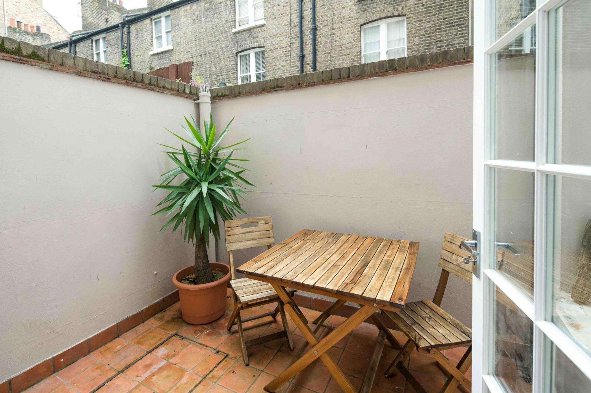 Delightful 2b/2b Prime Apartment *